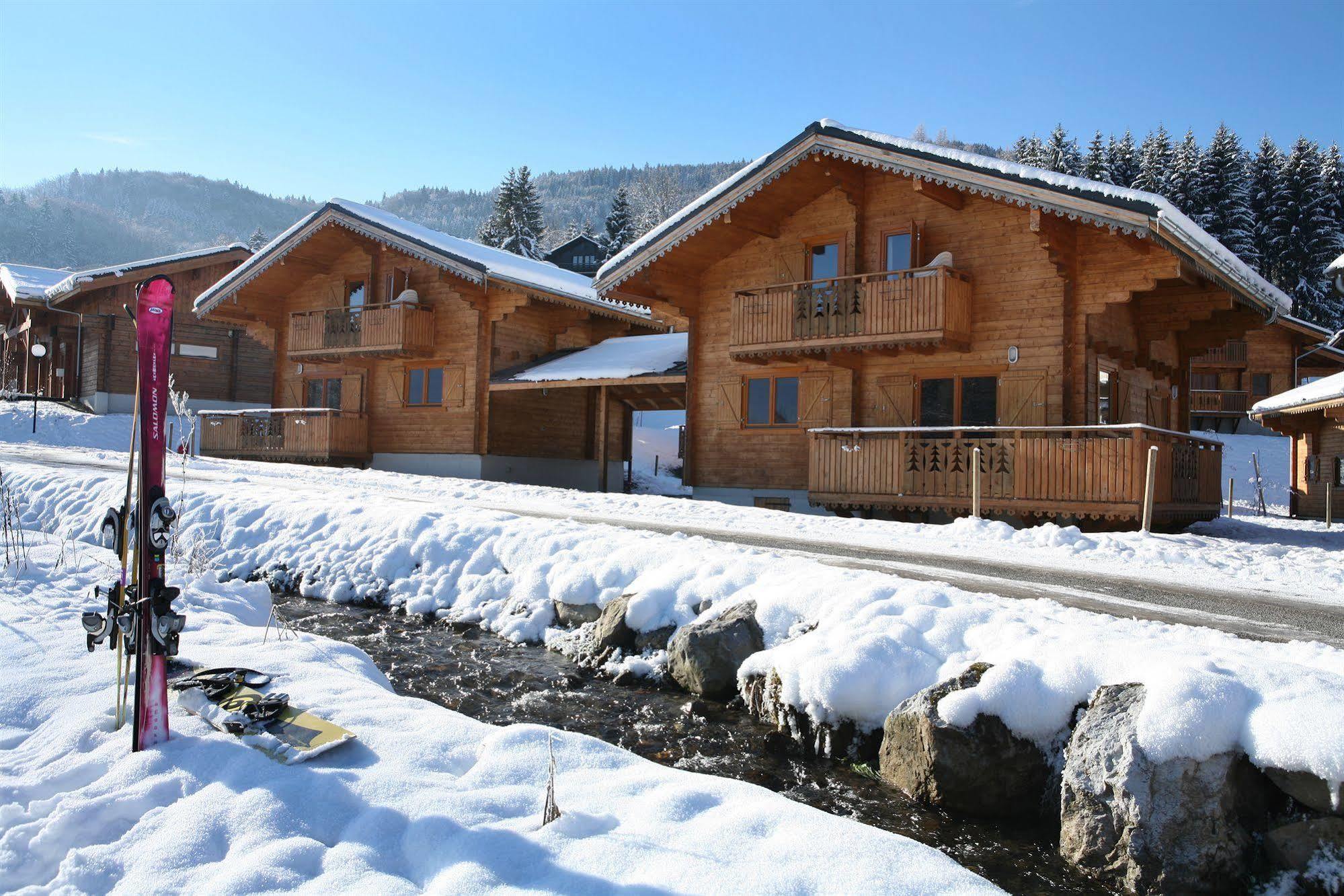 Résidence Néméa Les Chalets du Bois de Champelle Morillon Extérieur photo
